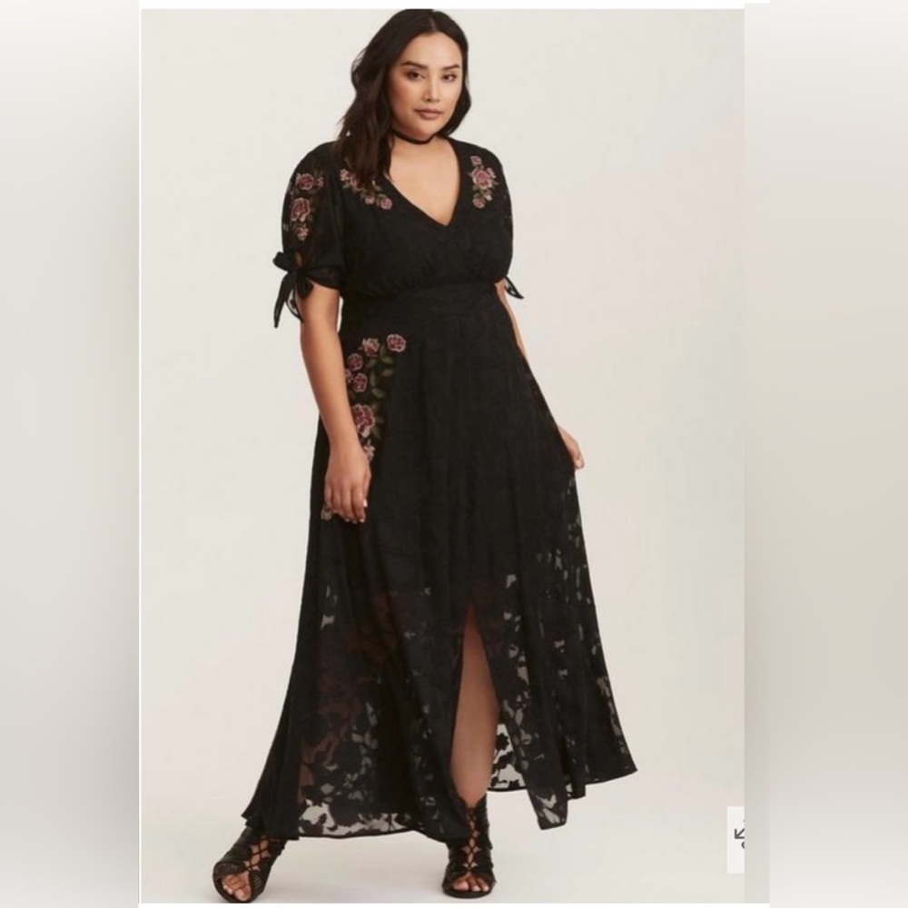 Torrid Black Floral Maxi Dress